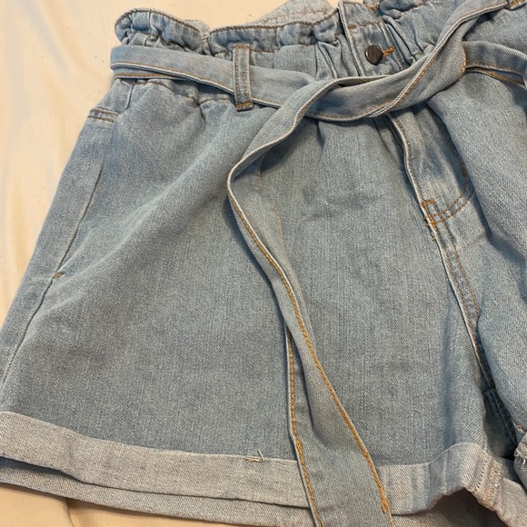 Amazon paper bag shorts - Picture 2 of 3